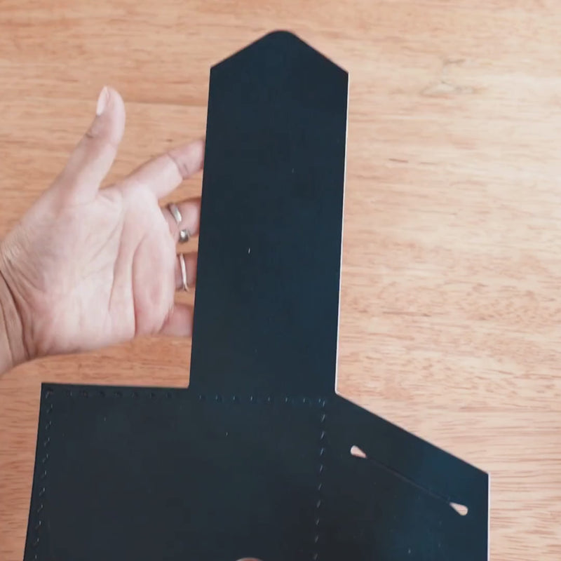 Making of Black leather wallet for men 